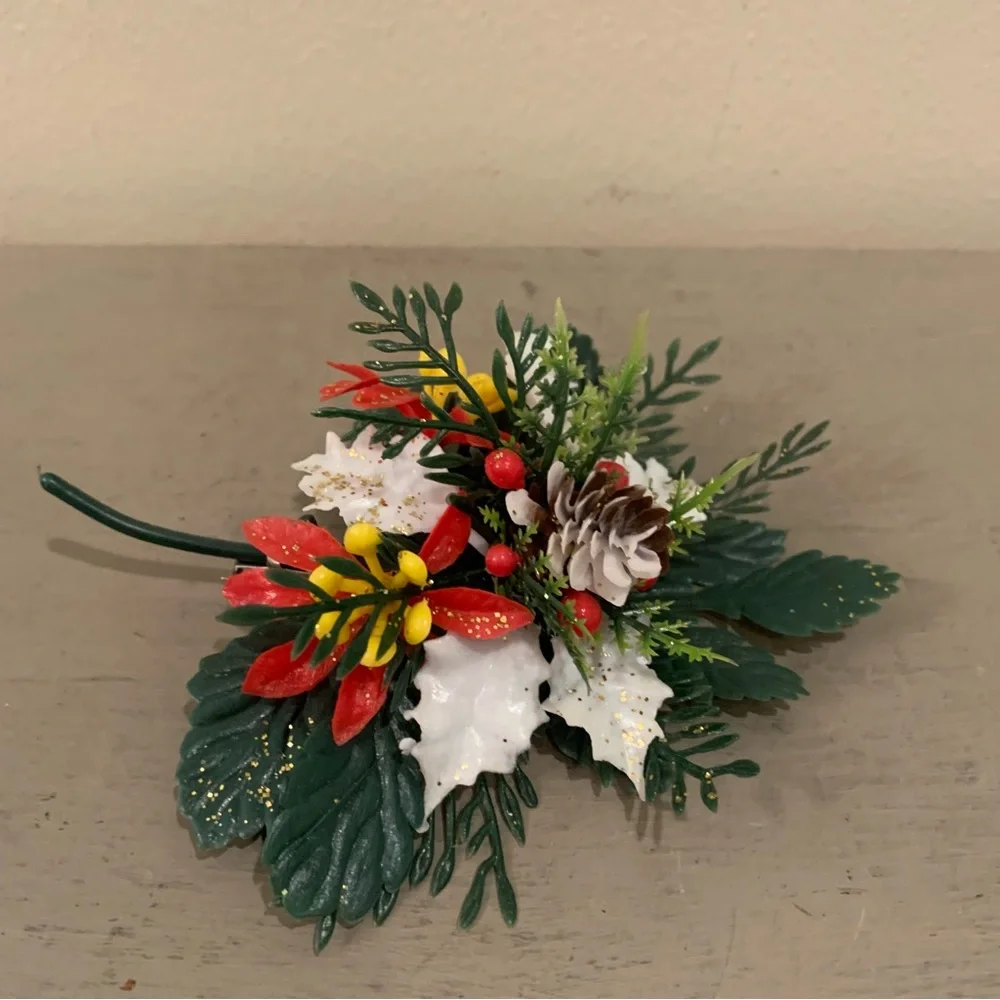 VTG Plastic Christmas Holly Corsage
